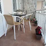 Apartment Deluxe Ina Free Parking
